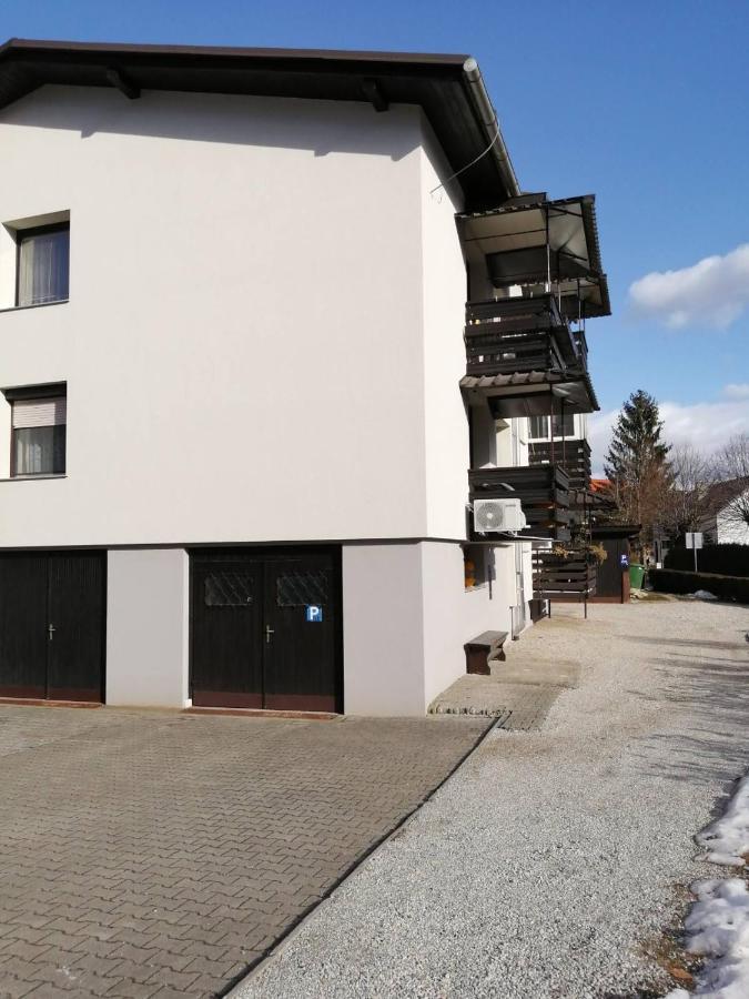 Apartma Tia Apartment